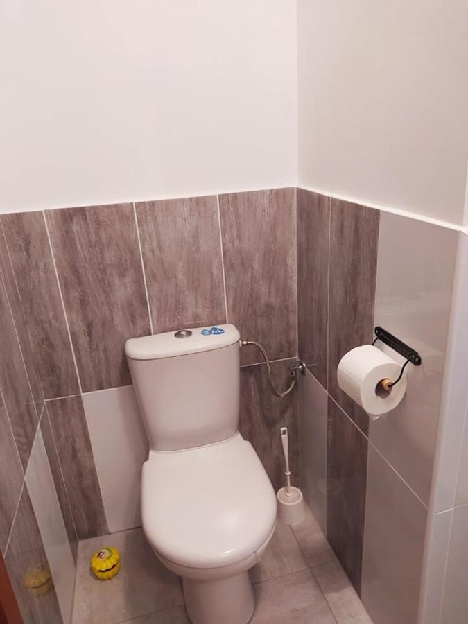 Polny Zakatek - Pokoje Goscinne Rybnica Esterno foto
